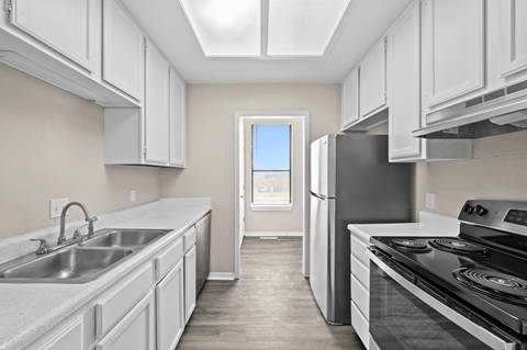 Floor plan for 3 beds, 2.5 baths, 1400 sqft